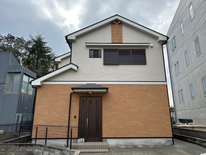 岸和田市 KM様邸 外壁塗装、屋根塗装、付帯塗装、コーキング施工