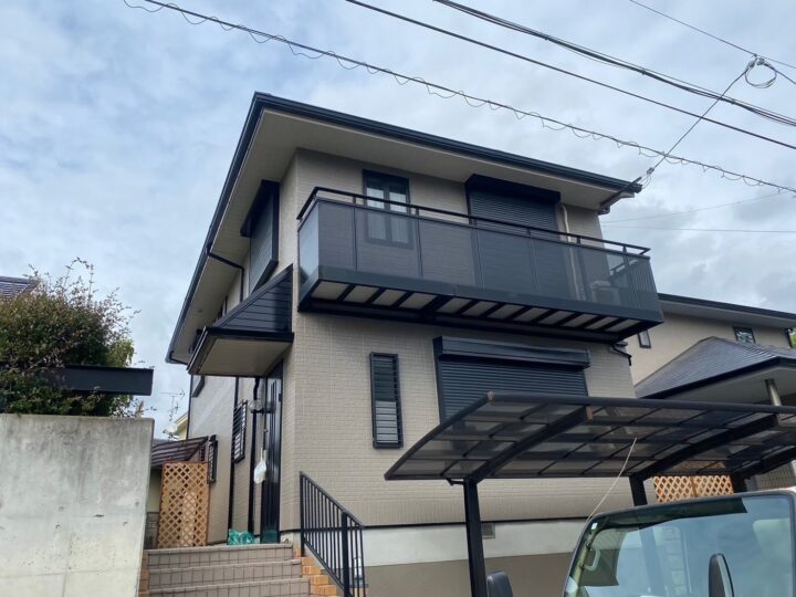 富田林市　 WT様邸 外壁塗装、屋根カバー工法、付帯塗装、コーキング施工