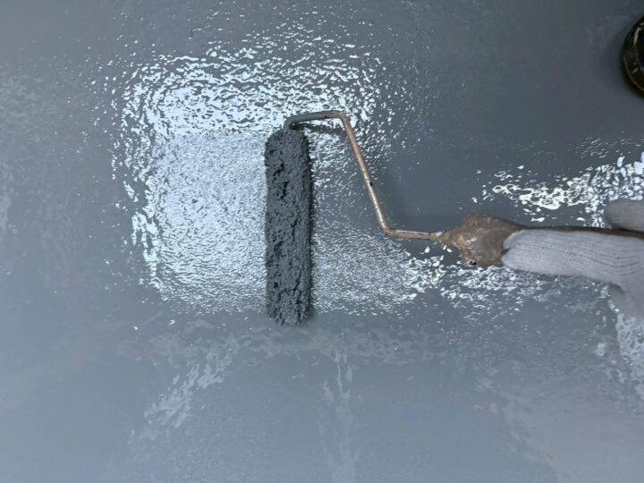 ベランダ防水:上塗り2回目