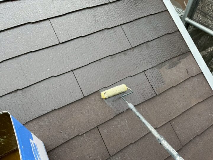 屋根塗装:下塗り2回目