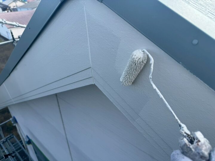 付帯塗装:破風板