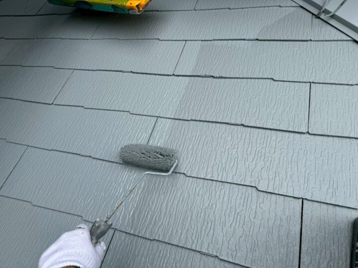 屋根塗装:中塗り