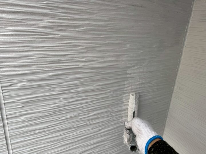 外壁塗装:上塗り