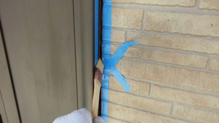 シーリング:プライマー塗布