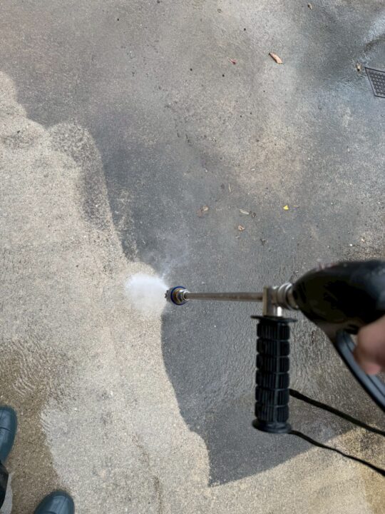 高圧洗浄:駐車場土間