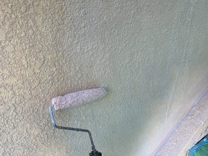 外壁塗装:下塗り1回目