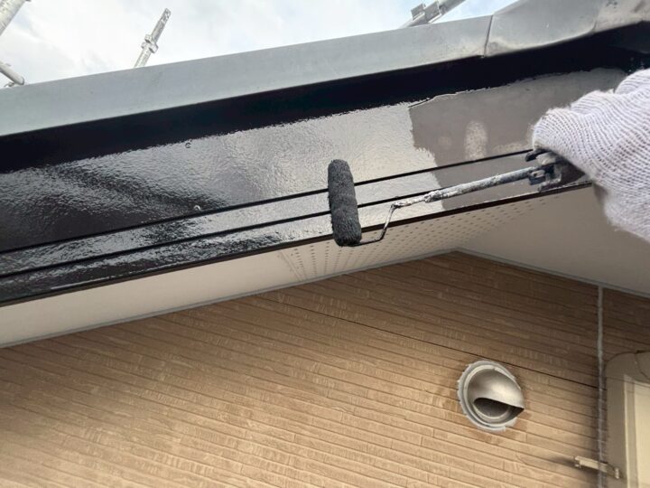 付帯塗装:破風板