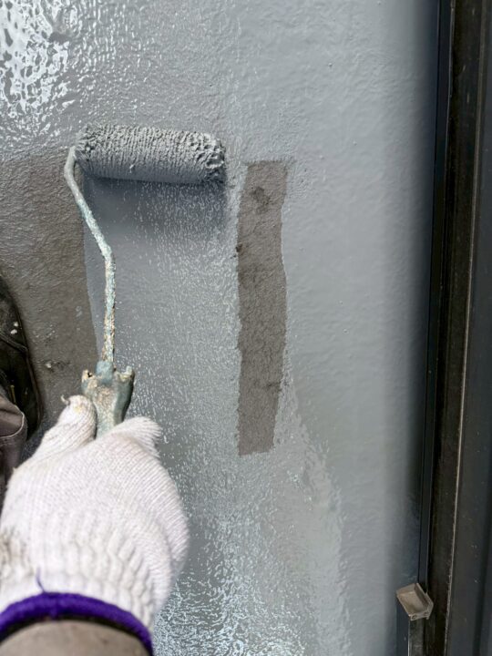 ベランダ防水:上塗り