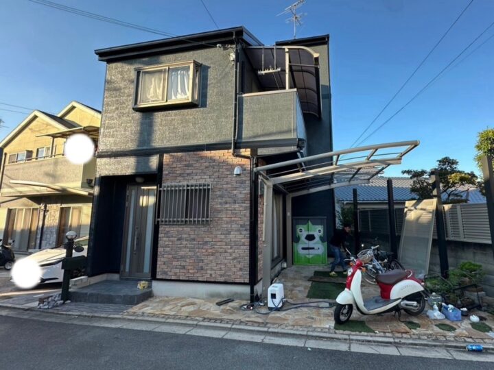 羽曳野市　UN様邸  外壁塗装、屋根カバー工事、付帯塗装、シーリング施工、軒天塗装、ベランダ防水